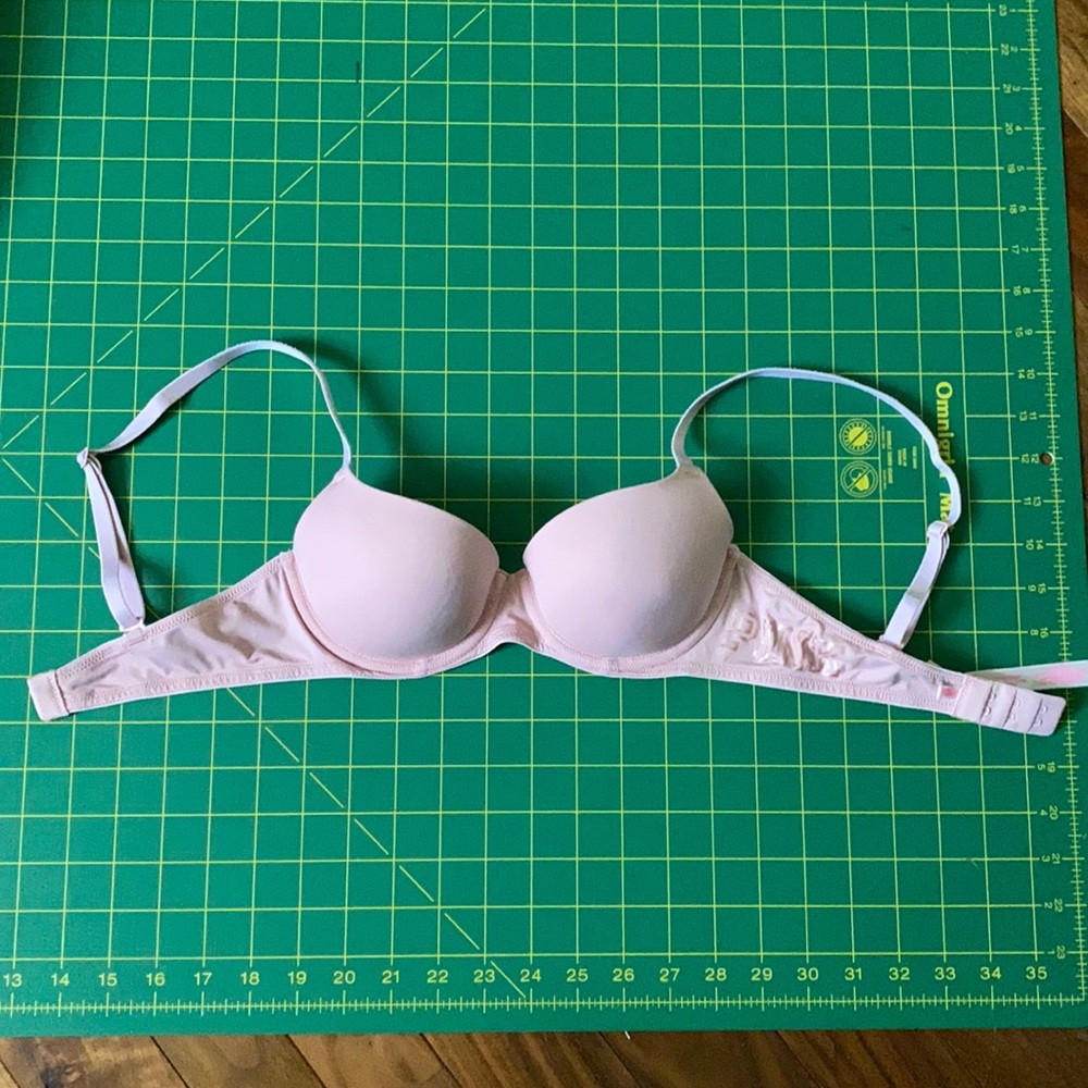 Victoria’s Secret Pink Wear Everywhere Lightly Lined Bra